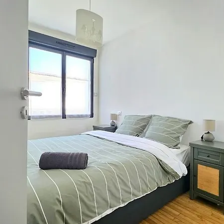 3star 1950s House, 3 Bedrooms, 6 People, Walk To Center