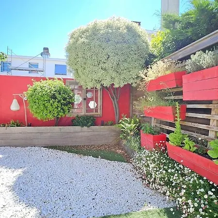 Dom wakacyjny 3star 1950s House, 3 Bedrooms, 6 People, Walk To Center *