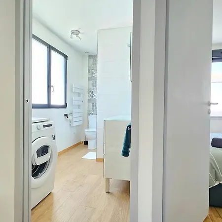 3star 1950s House, 3 Bedrooms, 6 People, Walk To Center *