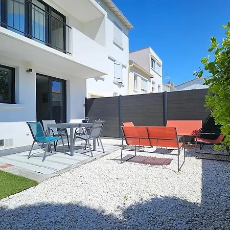 3star 1950s House, 3 Bedrooms, 6 People, Walk To Center *