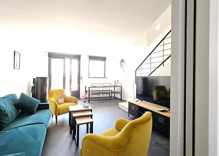 3star 1950s House, 3 Bedrooms, 6 People, Walk To Center * Royan