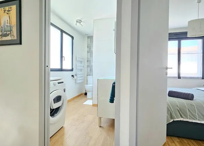 3star 1950s House, 3 Bedrooms, 6 People, Walk To Center *