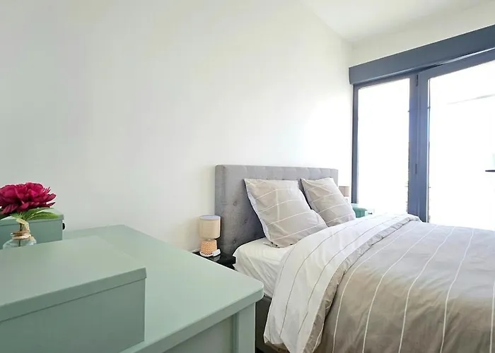 3star 1950s House, 3 Bedrooms, 6 People, Walk To Center Сasa de vacaciones Royan